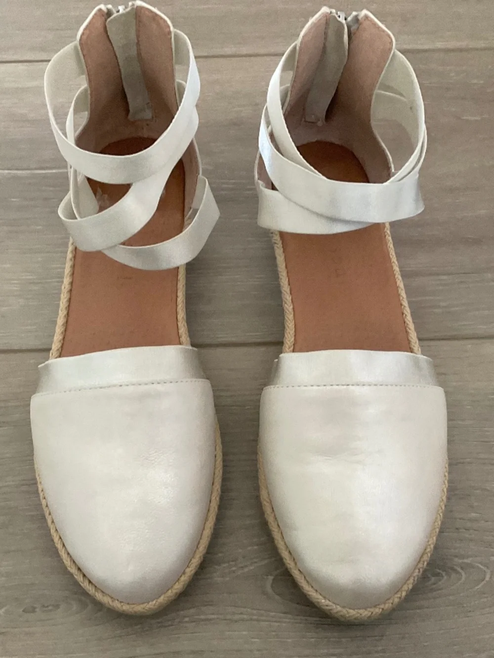 GENTLE SOULS Noa -Beth Leather Espadrille Sandal In Silver Ice Size 8.5